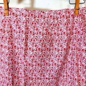 Pink, Red, White Ditzy Floral Print Cotton Skirt Small Ruffled Hem, size Large